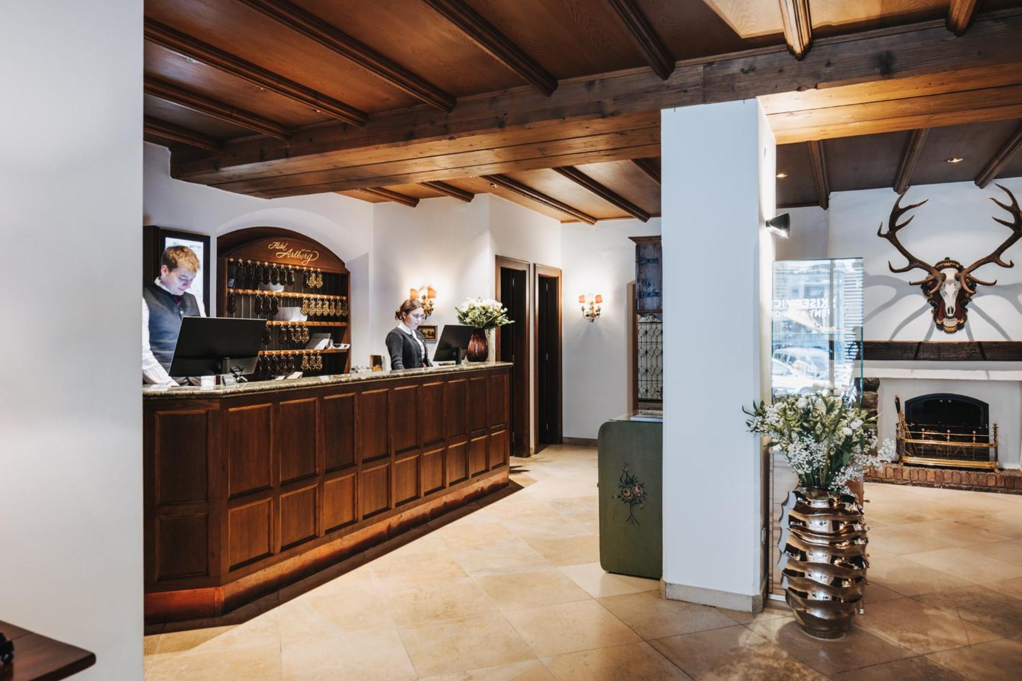 Hotel Arlberg Lech Esterno foto
